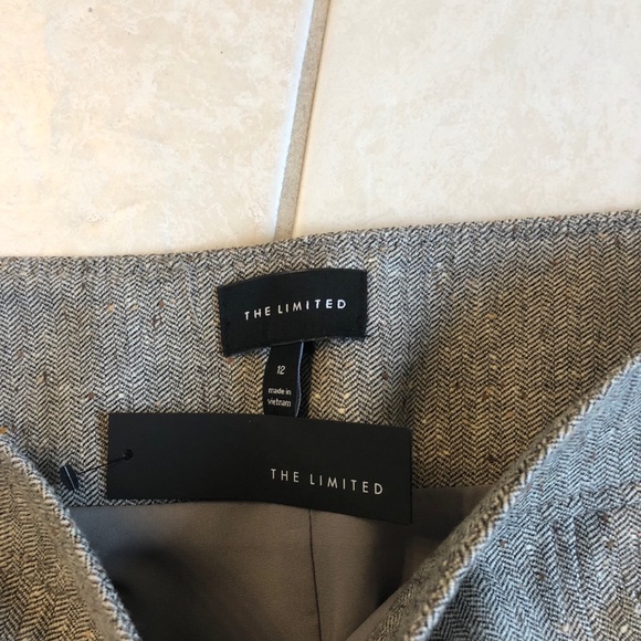 New with tags skirt the limited - Picture 3 of 3